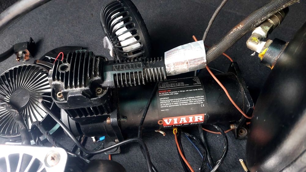 Компресор за автомобил професионален!