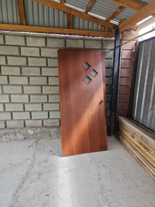 Есік, үйдің есіктері