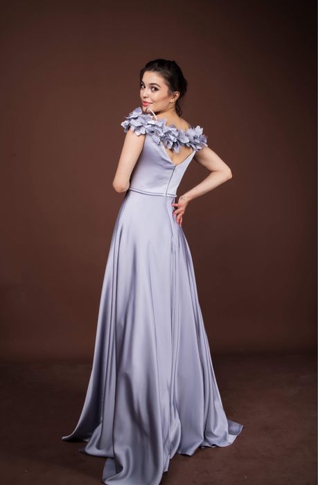 Вечерние платья