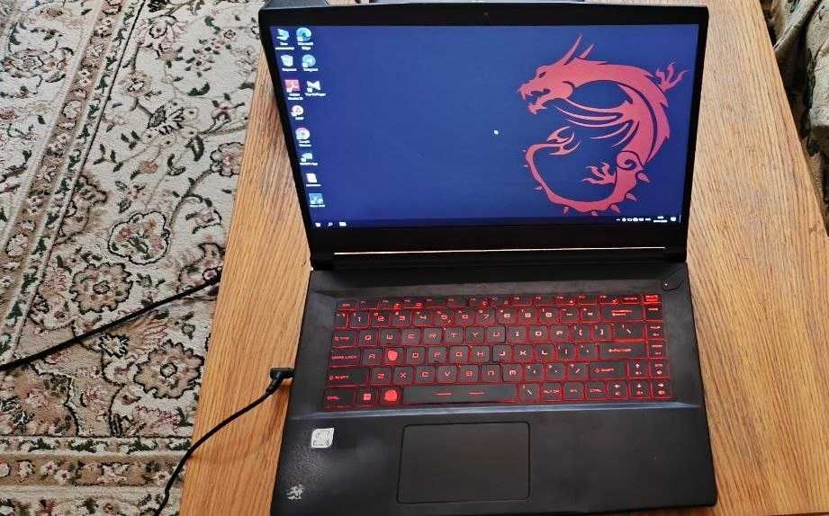 MSI GF63 Thin — игровой ноутбук в отличном состоянии