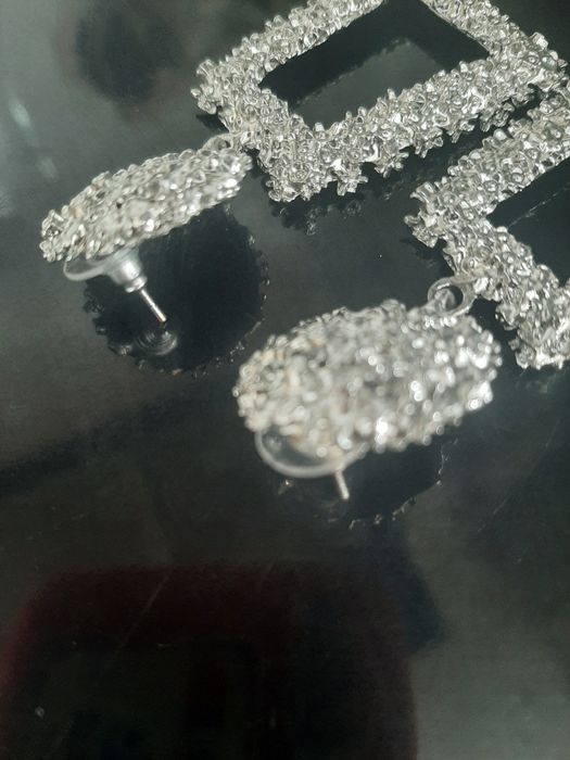 Серьги классные модные