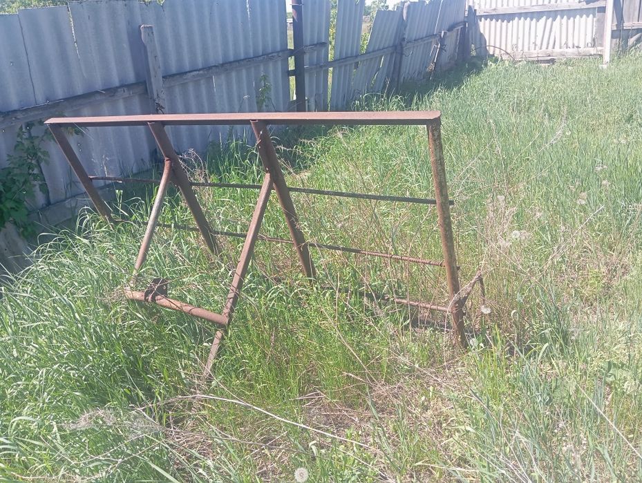 Продам трактор Т16