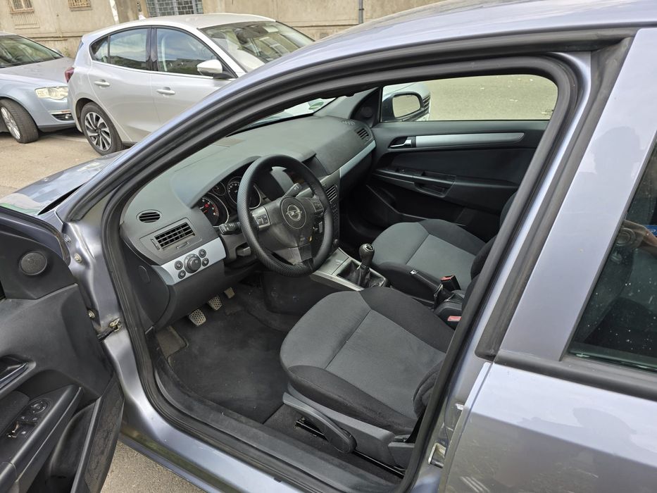 Opel astra h 1.6 116 cp