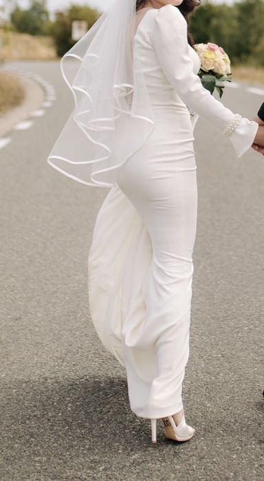 Rochie de mireasa tip sirena