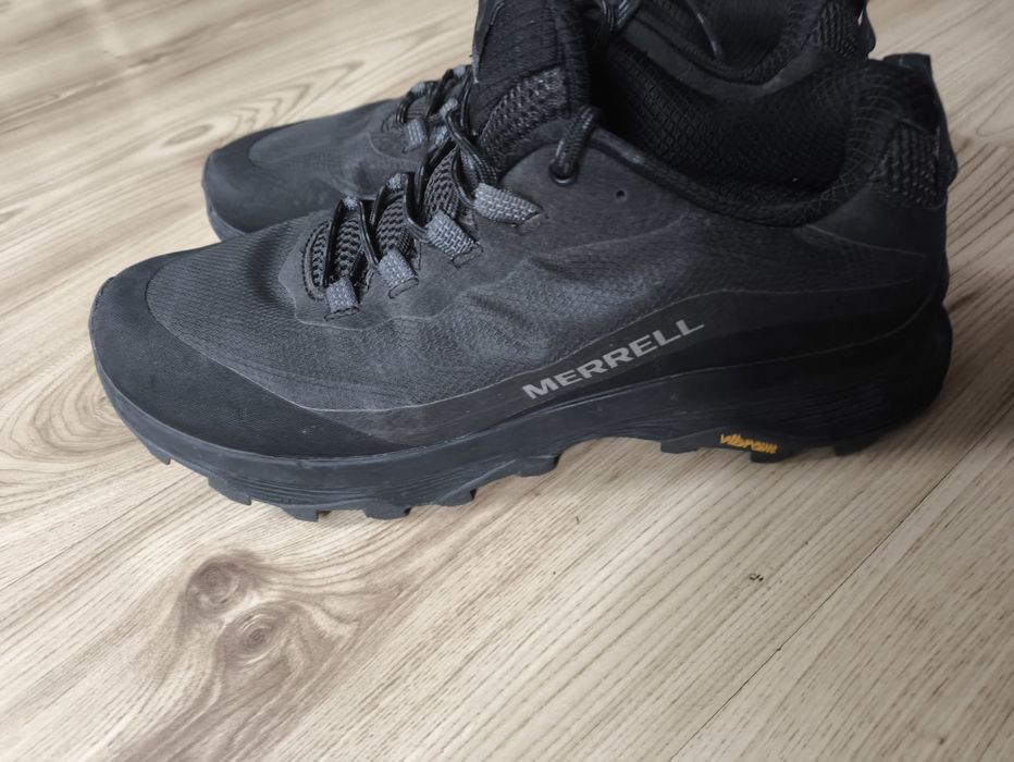 Перфектните спортно обувки Merrell Moab Speed