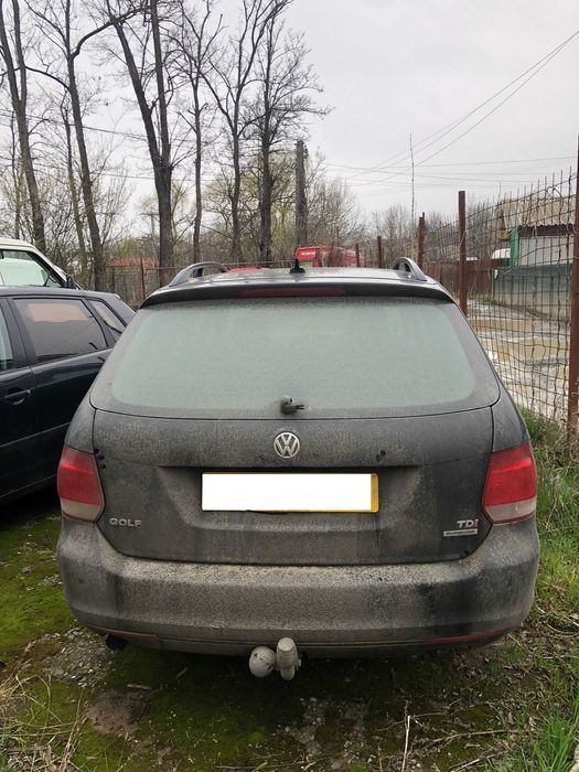 Piese din dezmembrari VW Golf 6 combi, 1.6 diesel CAYC DSG negru LC9X