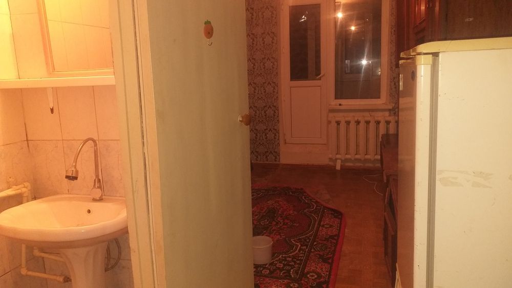 Сдам одно комнатную кв малоосемеика балкон туалет умывальник