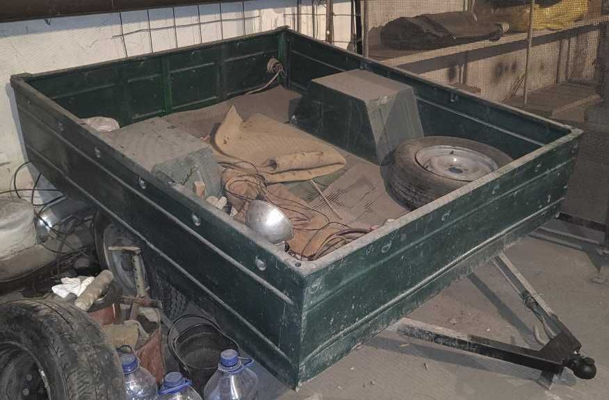 Антикварная ВАЗ-2102 фургон + прицеп