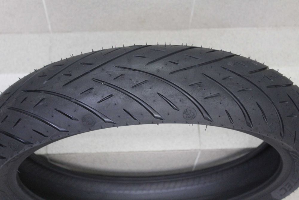 130/60-19 Metzeler Cruisetec