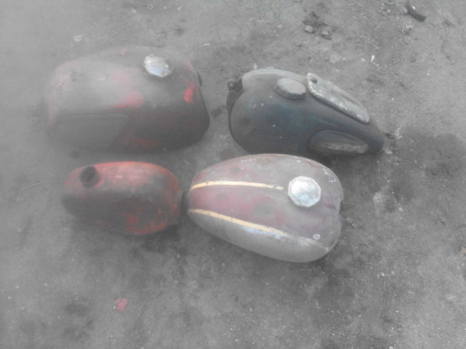 Продам Бензобаки