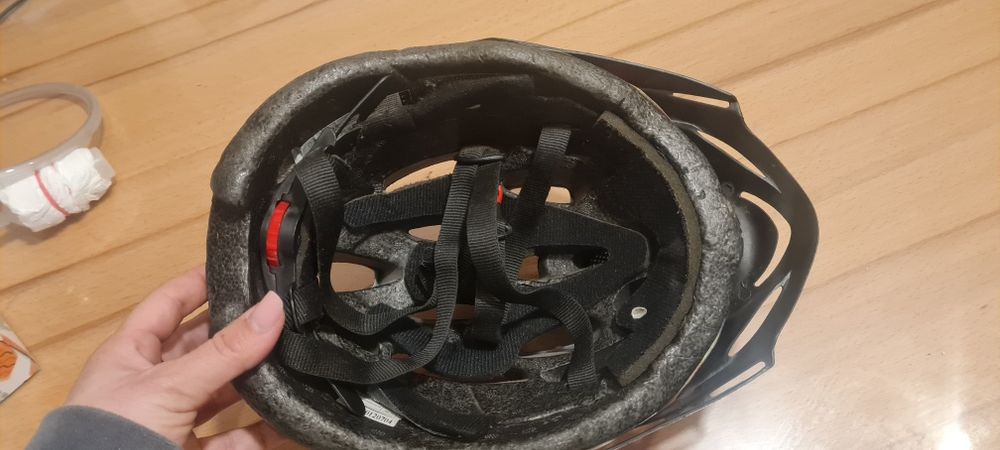 Casca bicicleta  marime m 56-58 cm roz dama