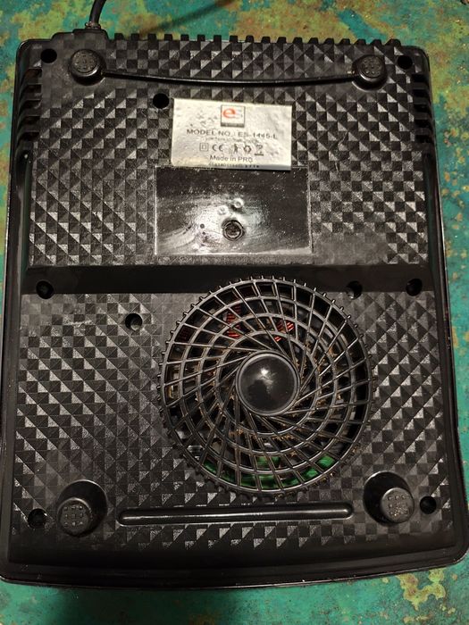 Продавам индукционен котлон Esperansa