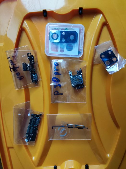 Резeрвни части за смартфони Xiaomi