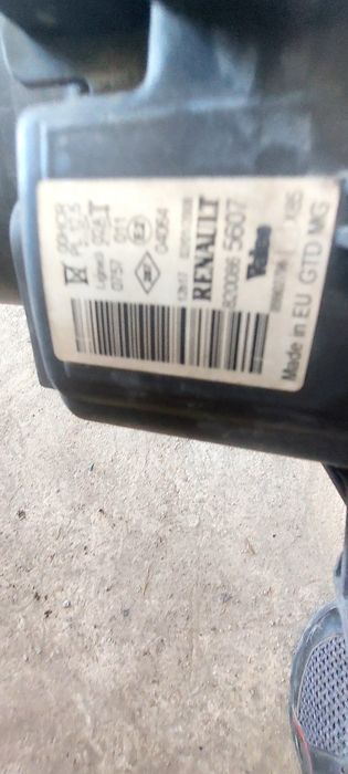 Ляв Фар за рено клио 3 и предна броня 70 евро