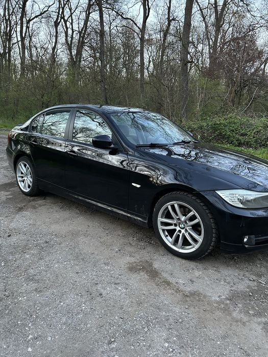 Bmw E90 320i Facelift