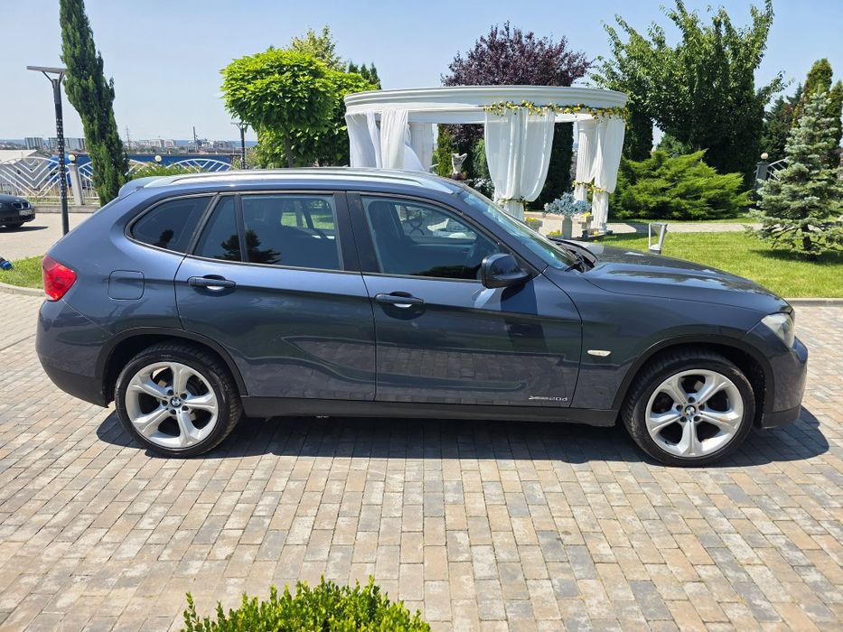 BMW X1 2010 — imagine 2
