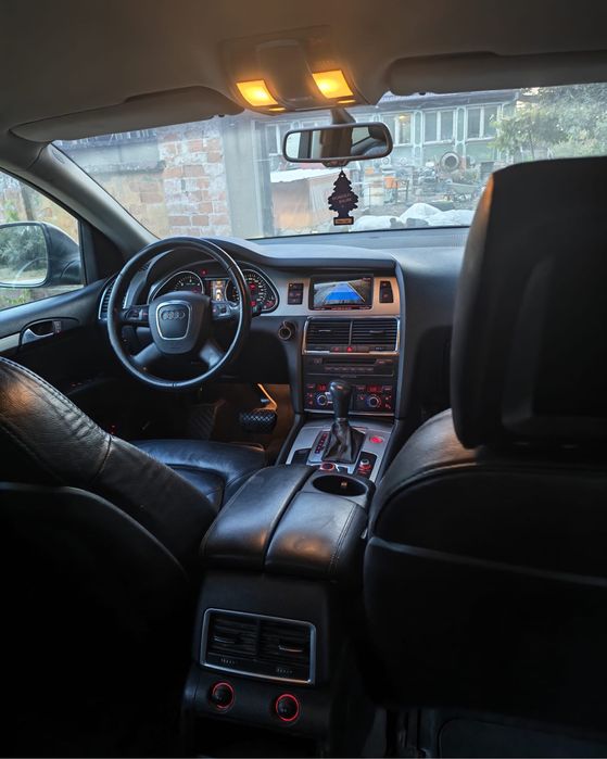 AUDI Q7 0 — imagine 4