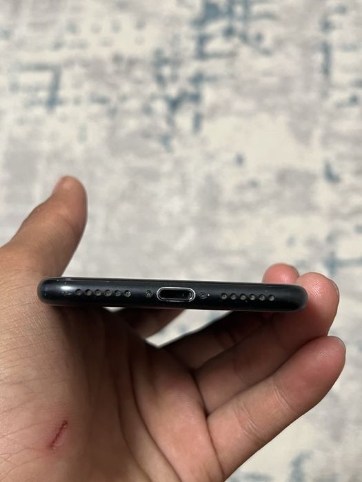 Айфон в отличном состяние