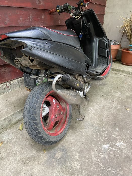 Schimb Malaguti F12 cu Aerox sau