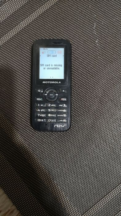 Vând telefoane cu butoane