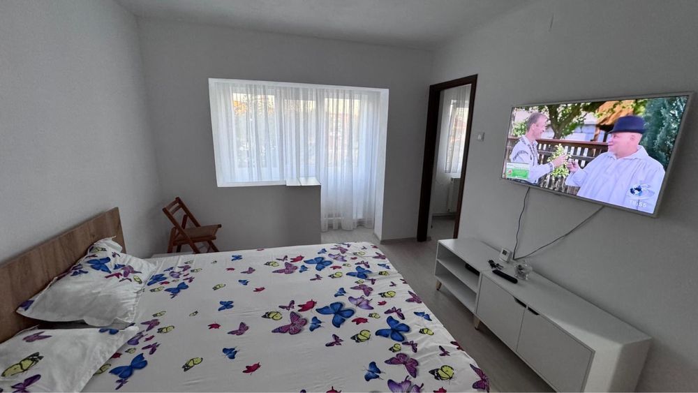 Inchiriez garsoniera etaj 1 zona centrala