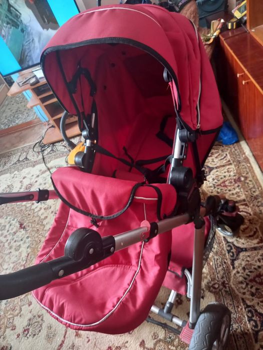 Продам детскую коляску