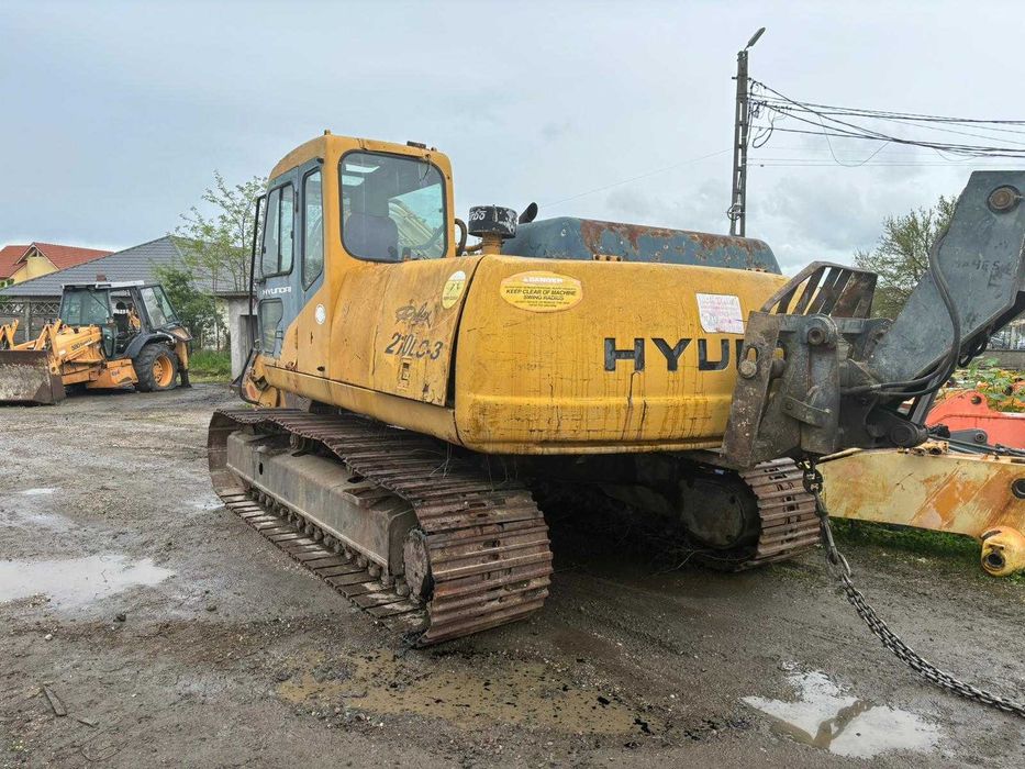 Dezmembrez excavator pe senile Hyundai Robex 210 LC-3-piese de schimb