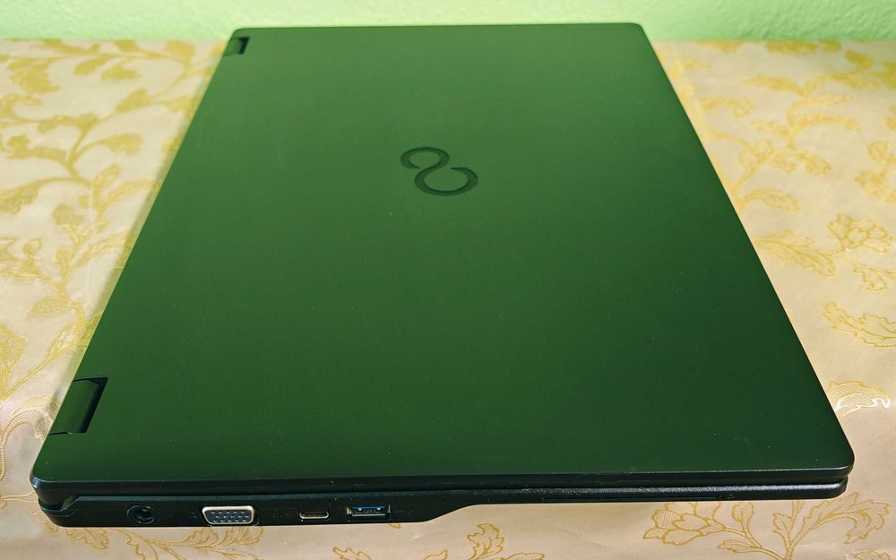Fujitsu Lifebook E5511/Intel Core i7-1165G7/16GB RAM/512GB SSD NVMe/Iris Xe Graphics/15.6 Full HD IPS