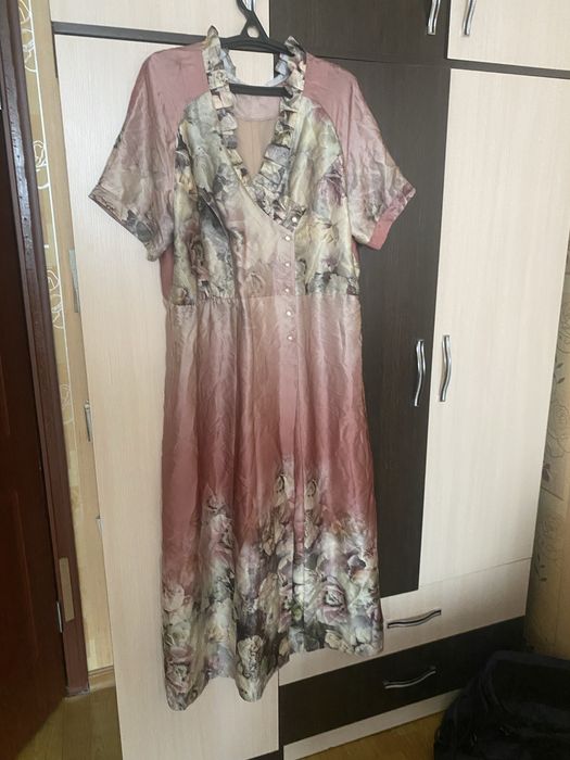 Нарядные платье ,50-52-54