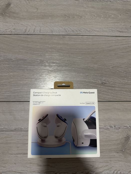 Meta Quest 3 și 3S - Stație de încărcare compactă
