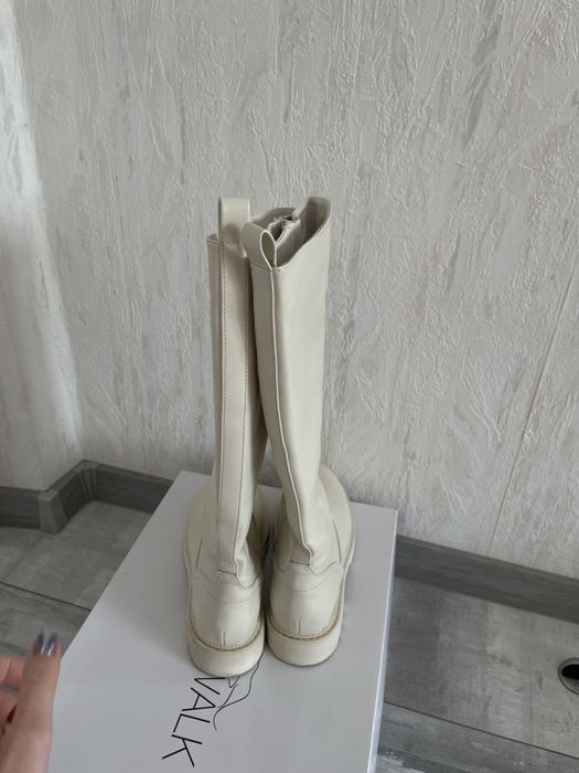 Зимни високи ботуши екрю