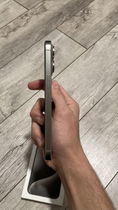 Продам iphone 15 pro max 256гб sim