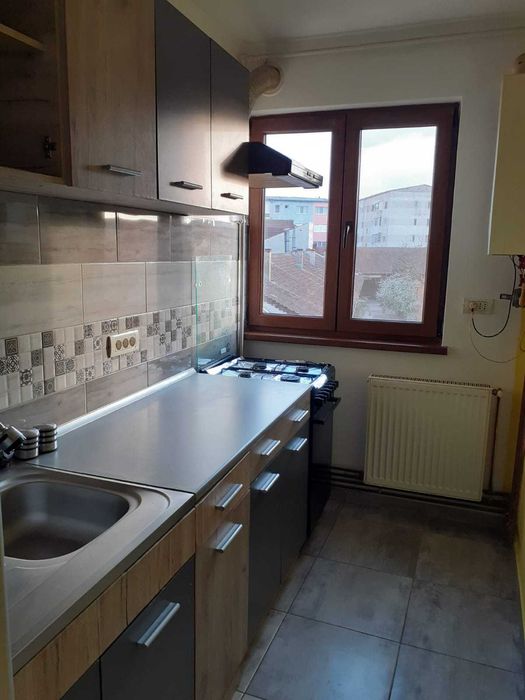 inchiriez ap.2 camere Lugoj