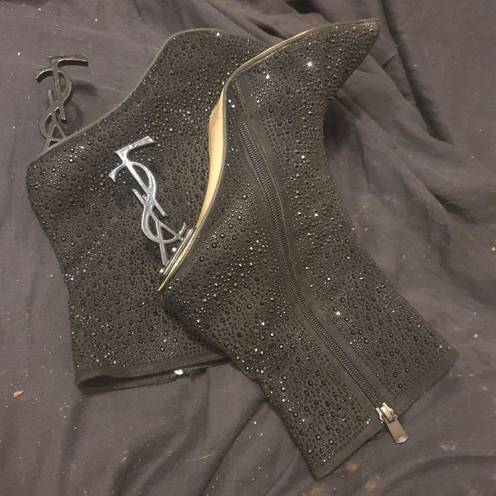 Маркови обувки и чанта