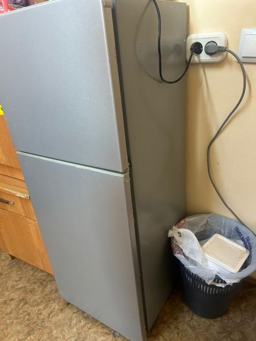 Холодильник Бирюса