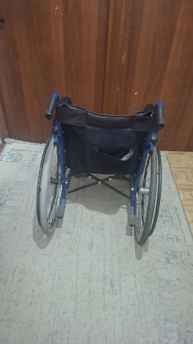 Инвалидная коляска