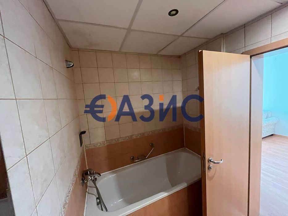 Голямо студио в комплекс Гранд хотел Нирвана, 84 кв. м., Слънчев Бряг, България, цена 63 000 евро #34100748