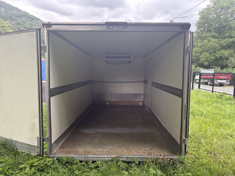 Dube lazi frigorifice iveco daily si mercedes sprinter
