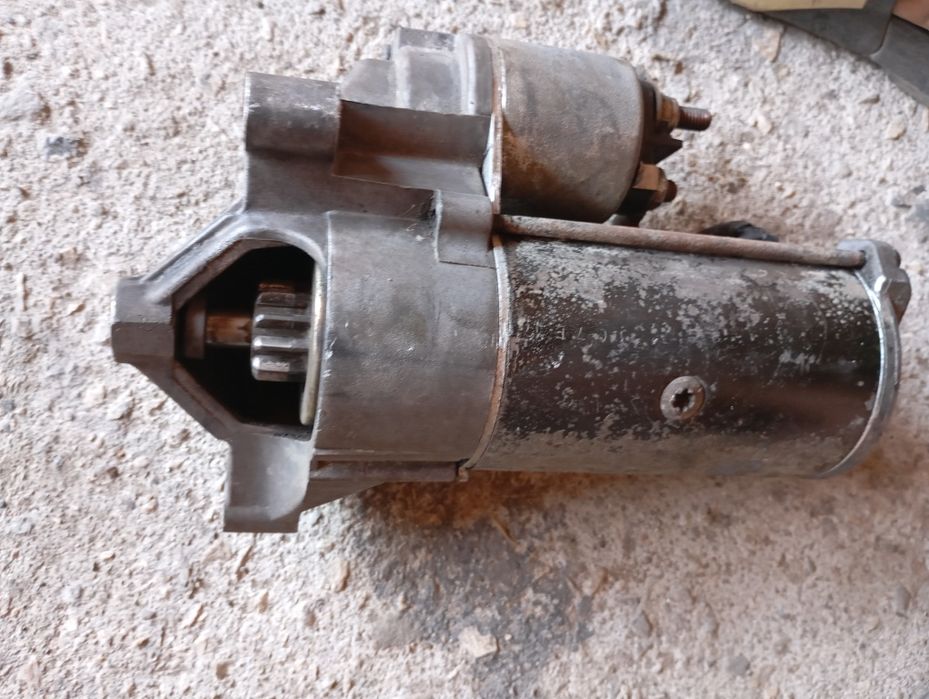 Стартер Peugeot Partner 1.9d