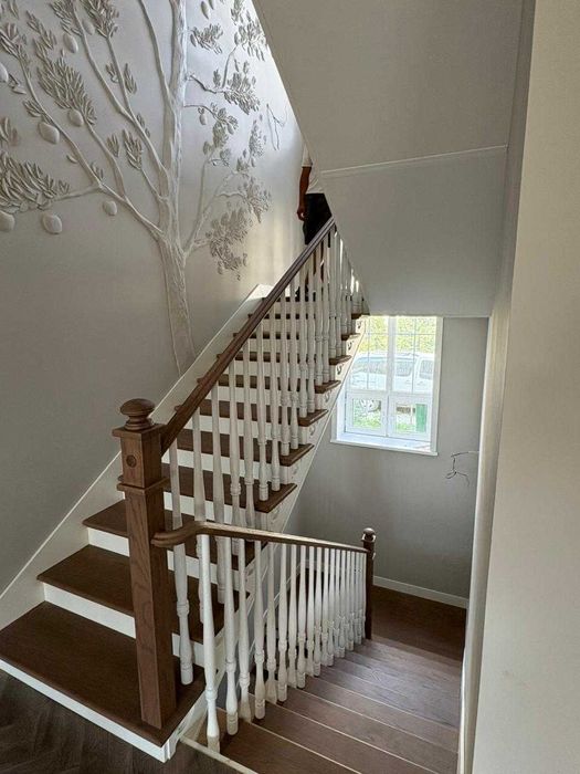 Лестницы от стандарт до премиум. С нами надежнее!