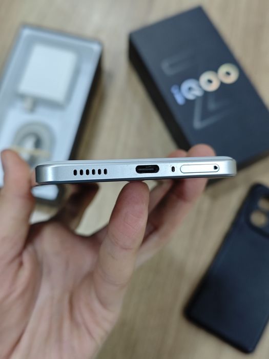 IQOO Z9 Turbo Sotlad
