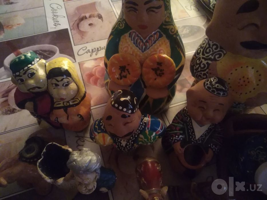 Продаю сувенирные фигурки