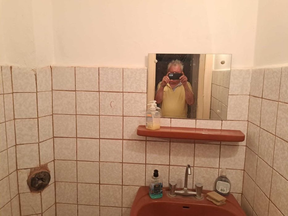 Inchiriez apartament cu 4 camere