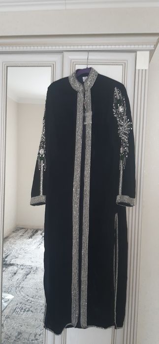 Продается камзол новый 10000т