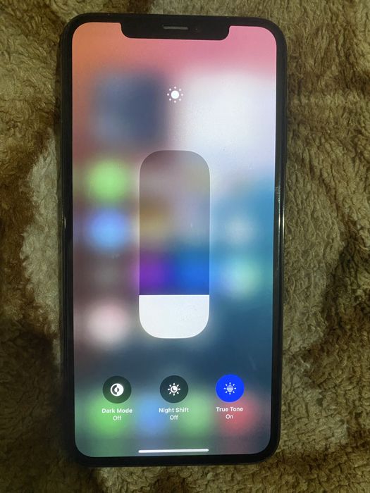 Iphone xs max sotiladi
