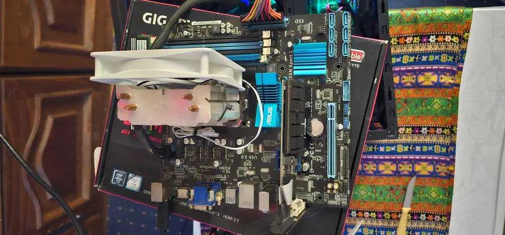 placa de baza ASUS M5A78L-M/USB3, Socket AM3+ procesor amd fx 4320 ss