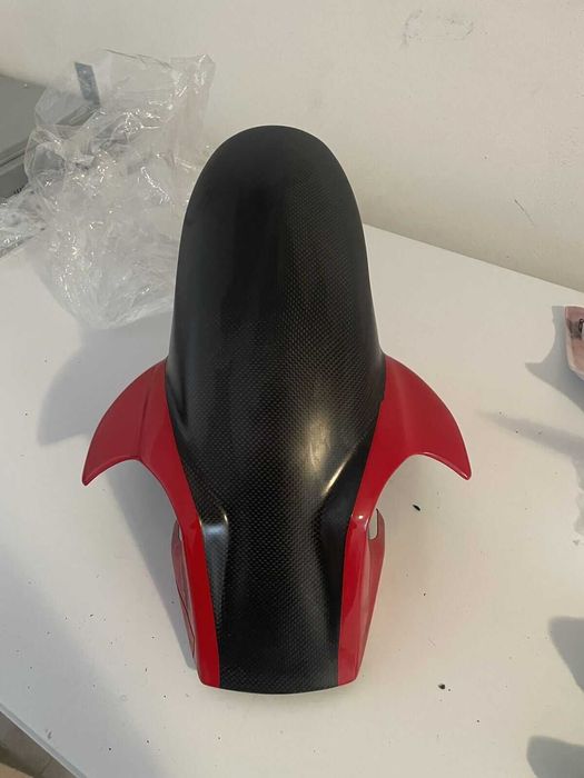 Карбонов Калник дукати мултистрада 1260 Pikes Peak 2019г