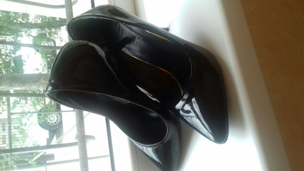 лакированные туфельки