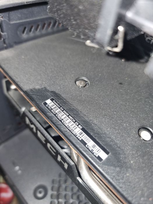 Desktop gaming ryzen 5 3600 24Gb AMD RX 6600 SCHIMB CU SAMSUNG S23