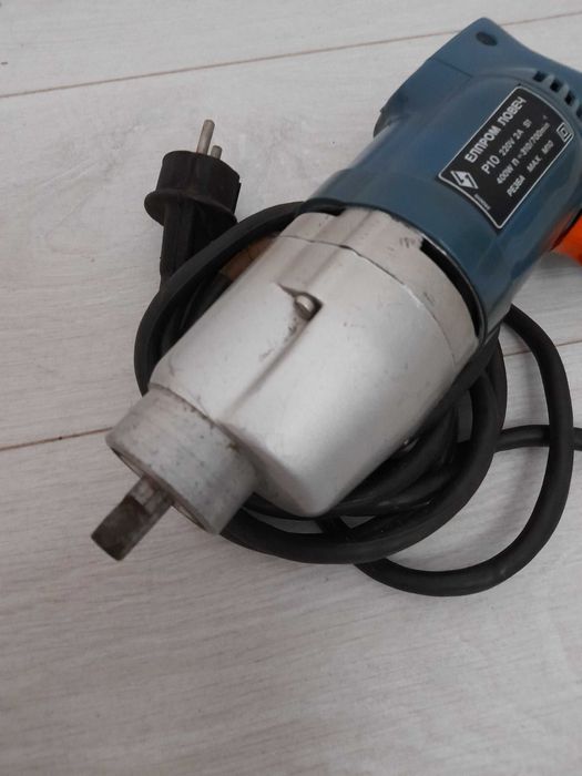 Елпром Ловеч Р10 резбонарезна бормашина